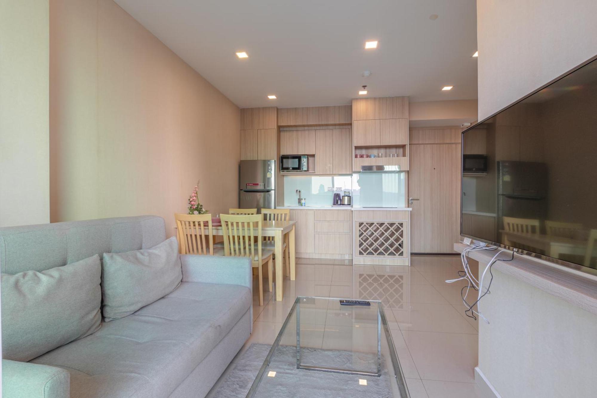 City Garden Tower By Pattaya Holiday Exteriör bild