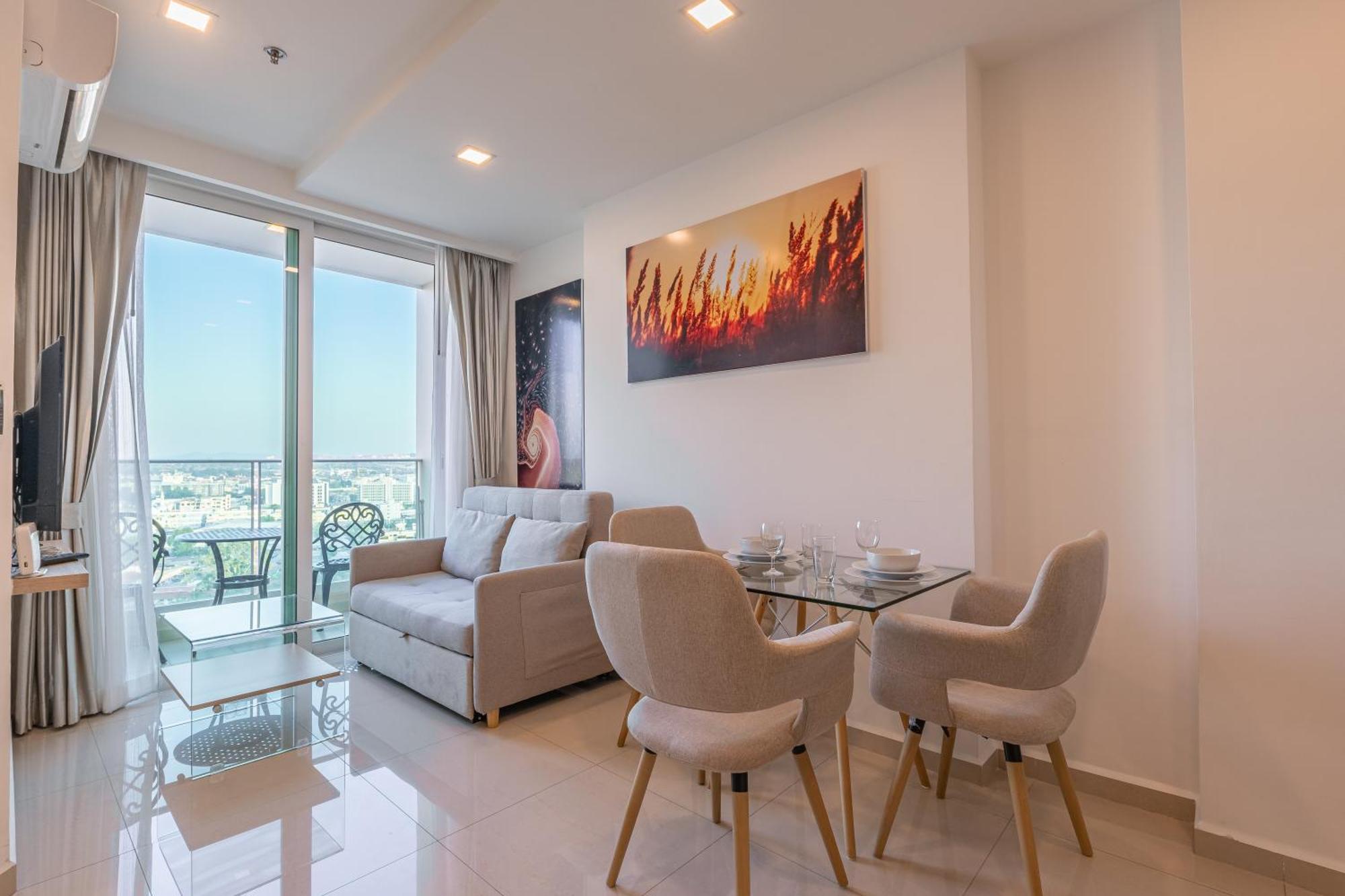 City Garden Tower By Pattaya Holiday Exteriör bild