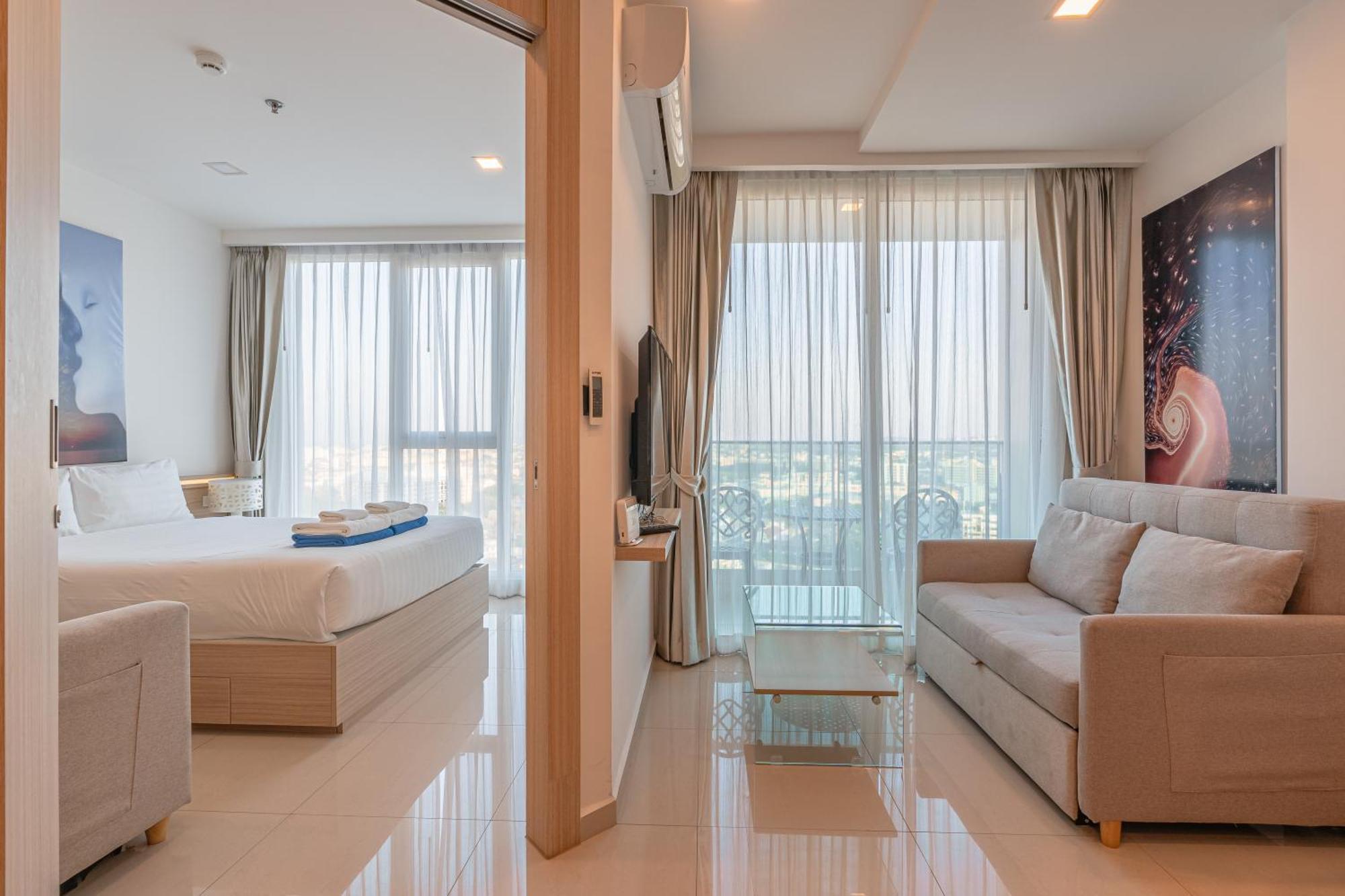 City Garden Tower By Pattaya Holiday Exteriör bild