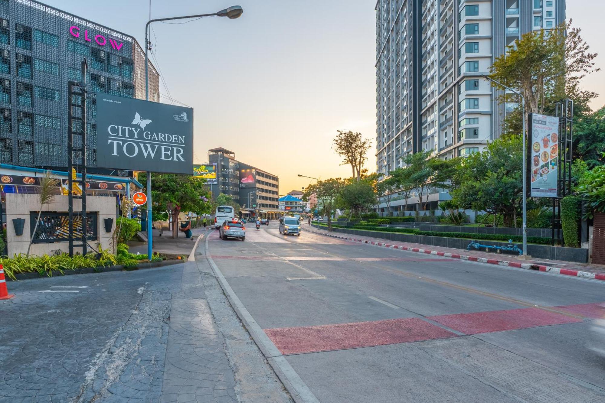 City Garden Tower By Pattaya Holiday Exteriör bild