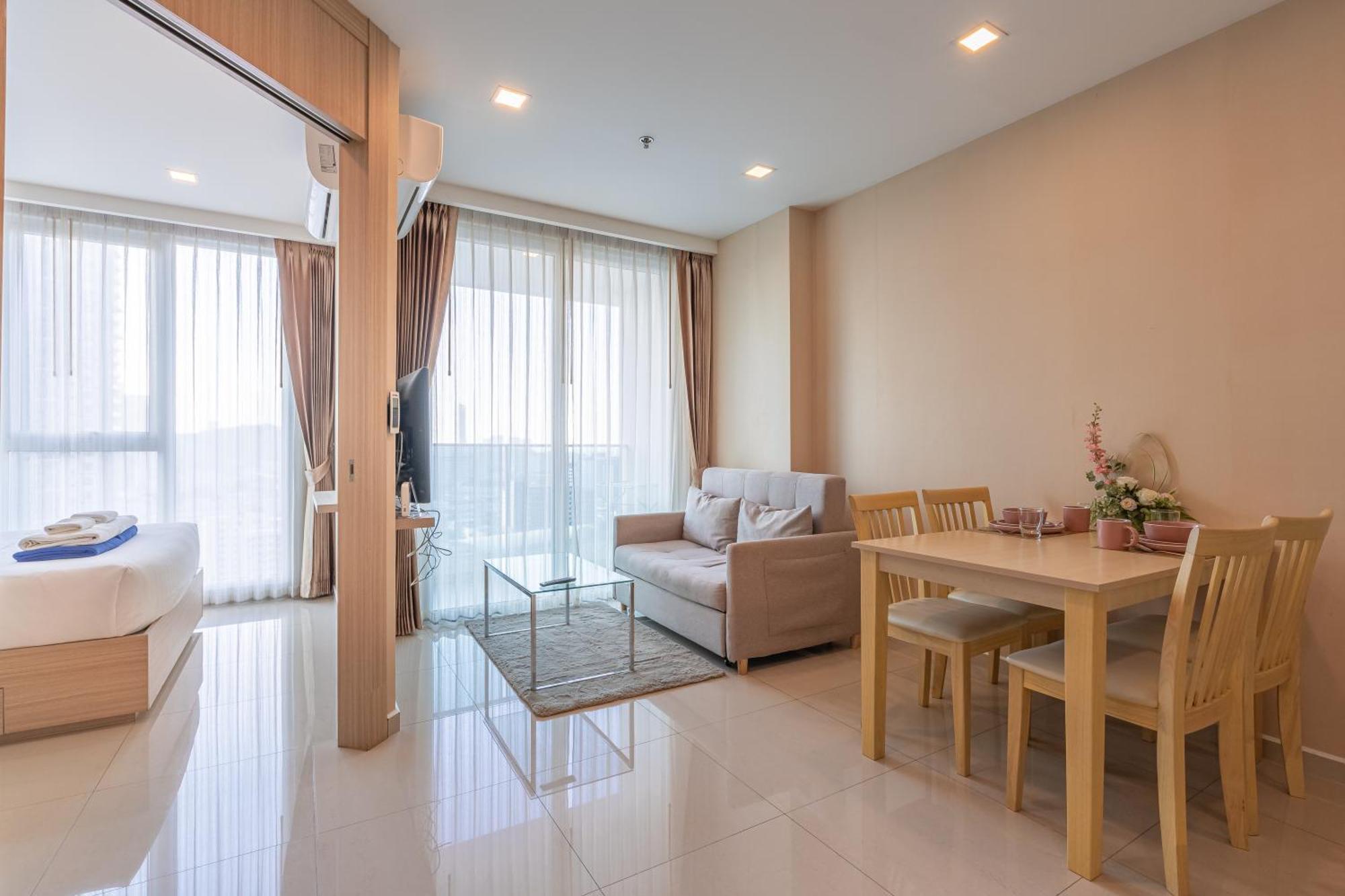 City Garden Tower By Pattaya Holiday Exteriör bild